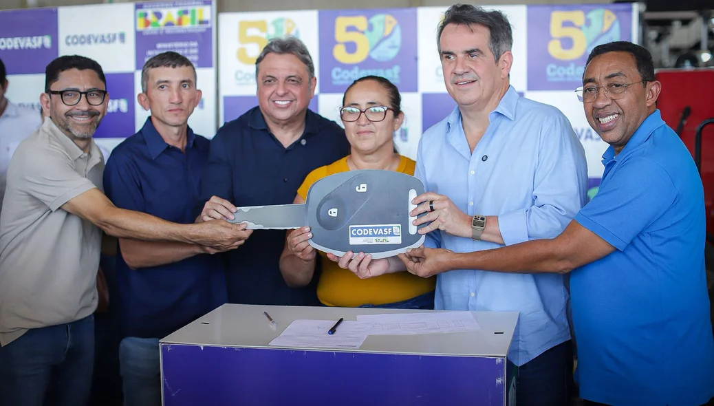Políticos presentes na solenidade