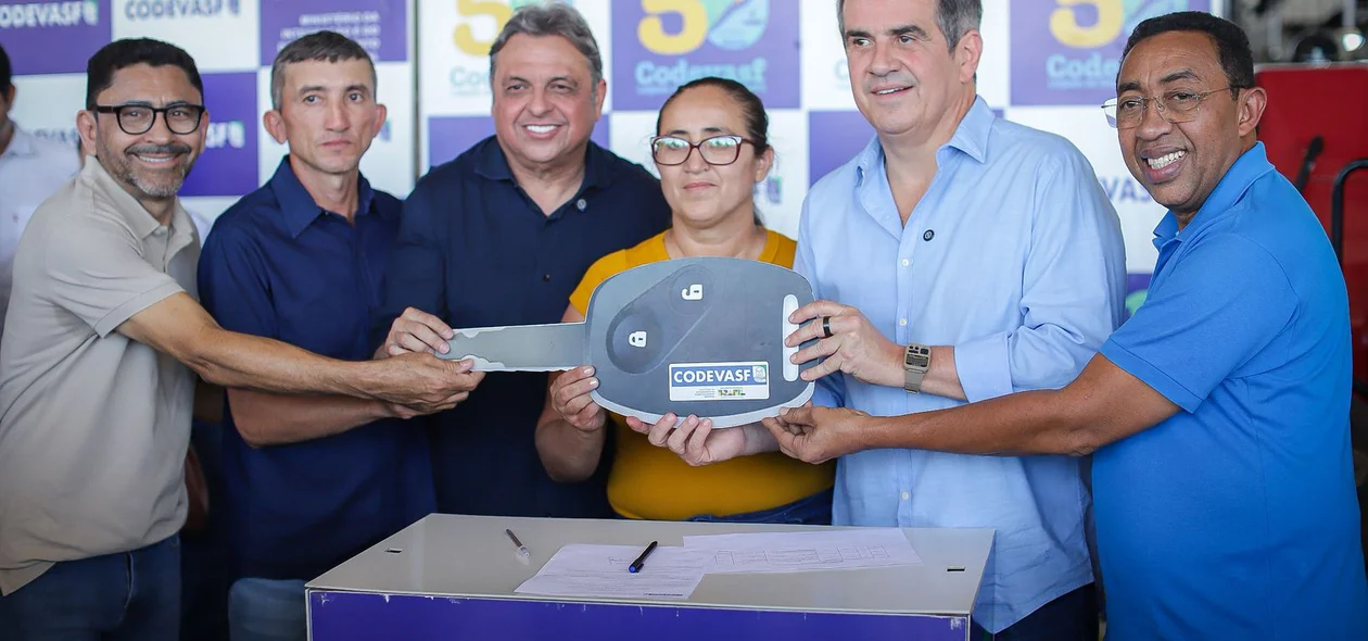 Políticos presentes na solenidade