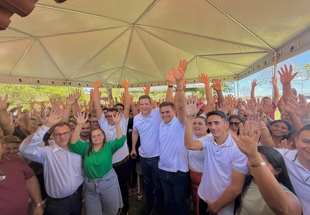 Prefeito Hilton Gomes realiza diálogo com a população