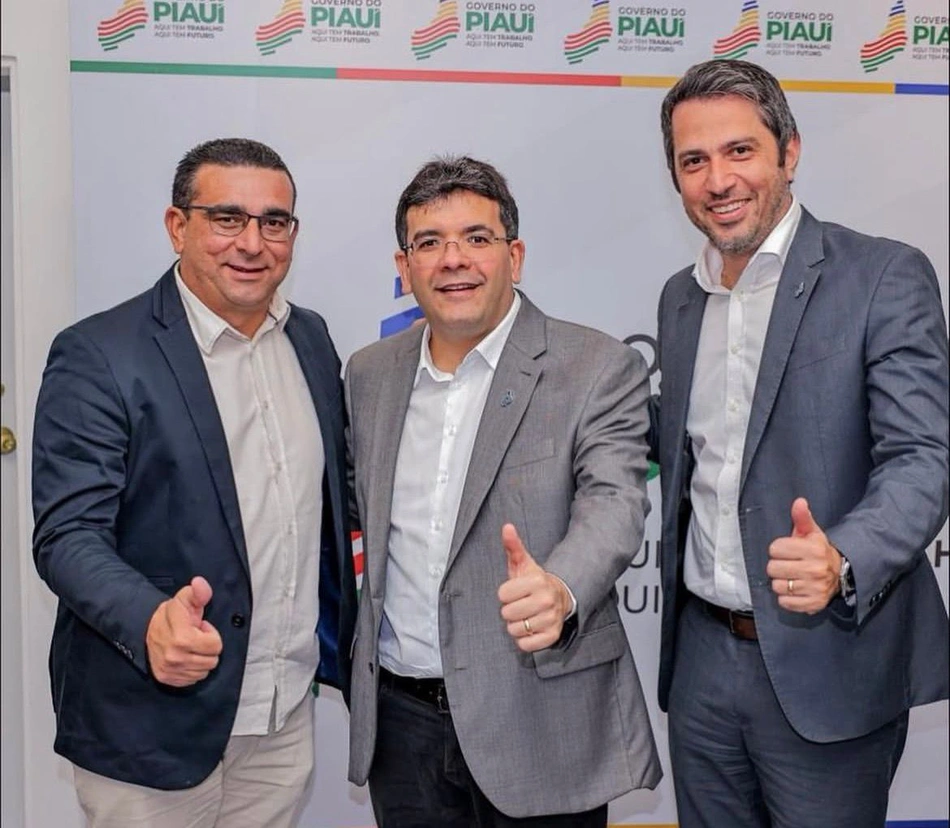 Prefeito Olavo Júnior participa de reunião com Rafael Fonteles