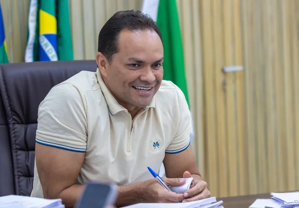 Prefeito Pedro Gomes antecipa ponto facultativo do Dia do Servidor Público
