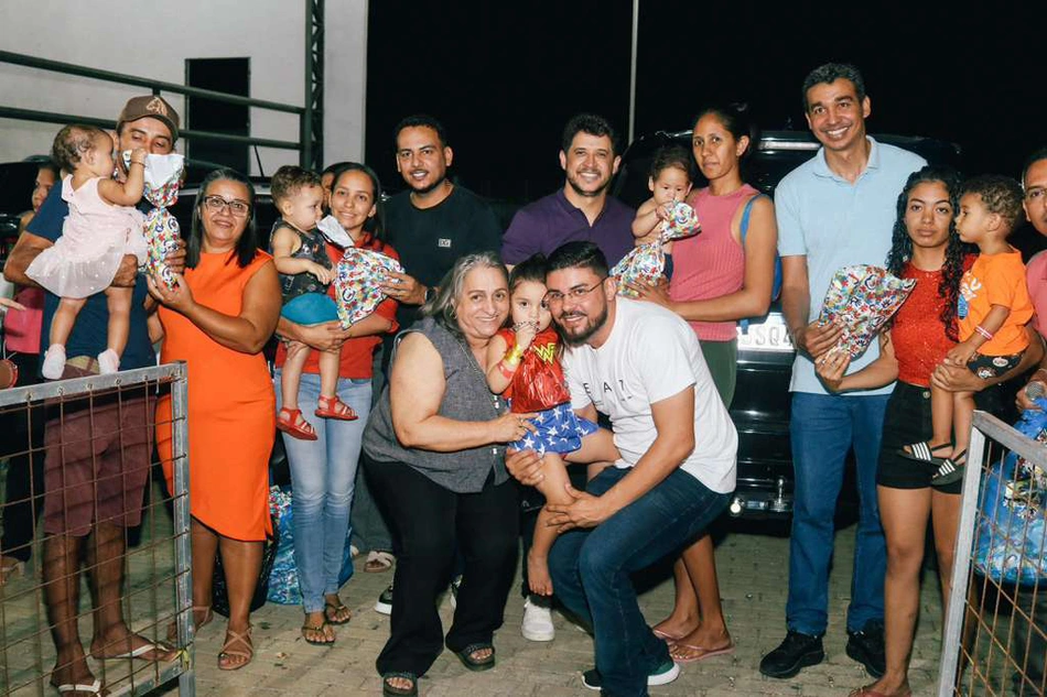 Prefeitura de Hugo Napoleão celebra o Dia das Crianças com grande festa na Praça de Eventos