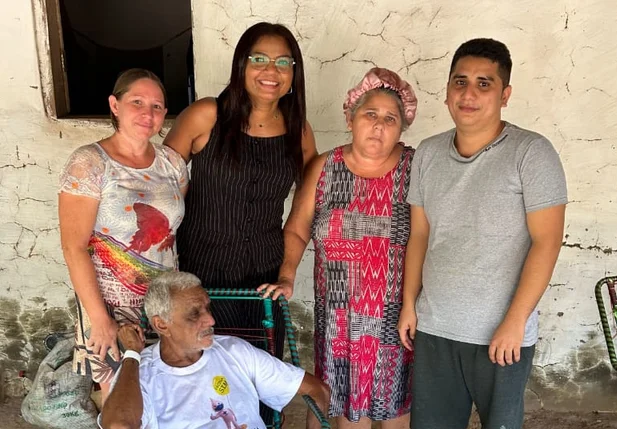 Prefeitura de Nazária promove reencontro de idoso com a família após 22 anos