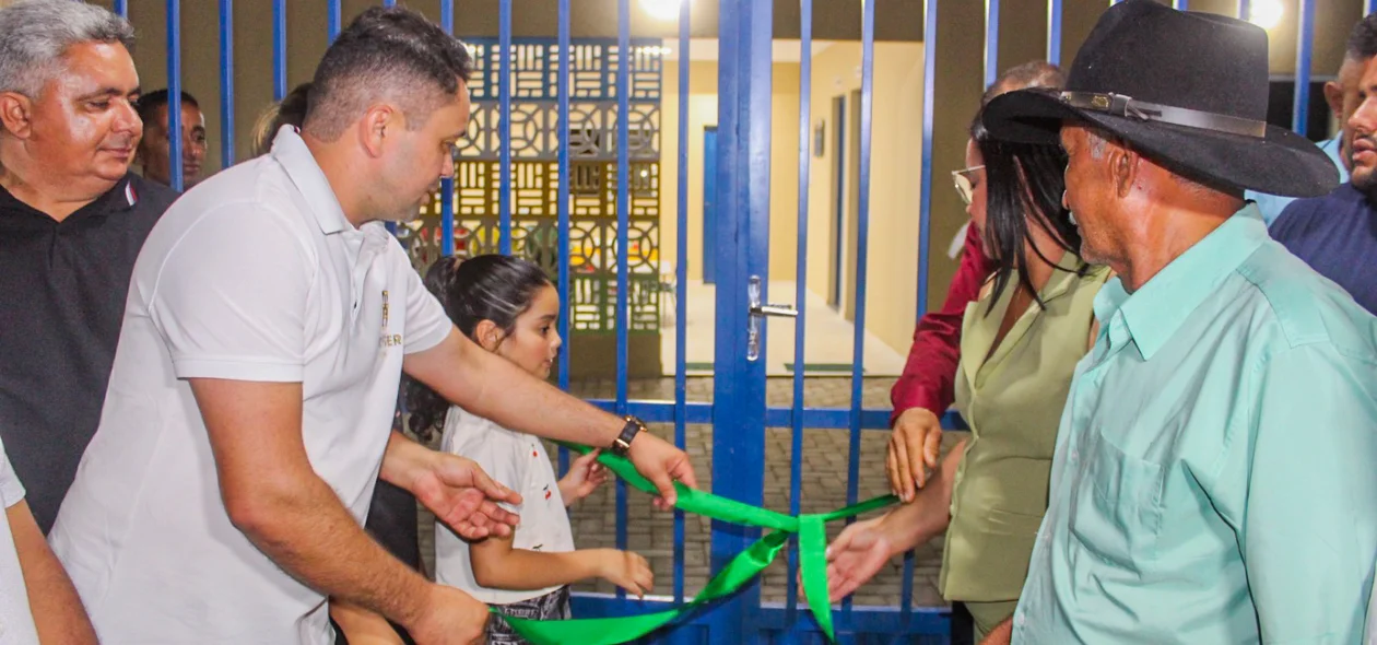 Prefeitura de Vera Mendes inaugura escola na comunidade Cantofre