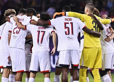 PSG vence Barcelona de virada pela Champions League