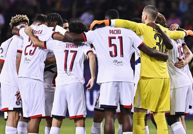 PSG vence Barcelona de virada pela Champions League