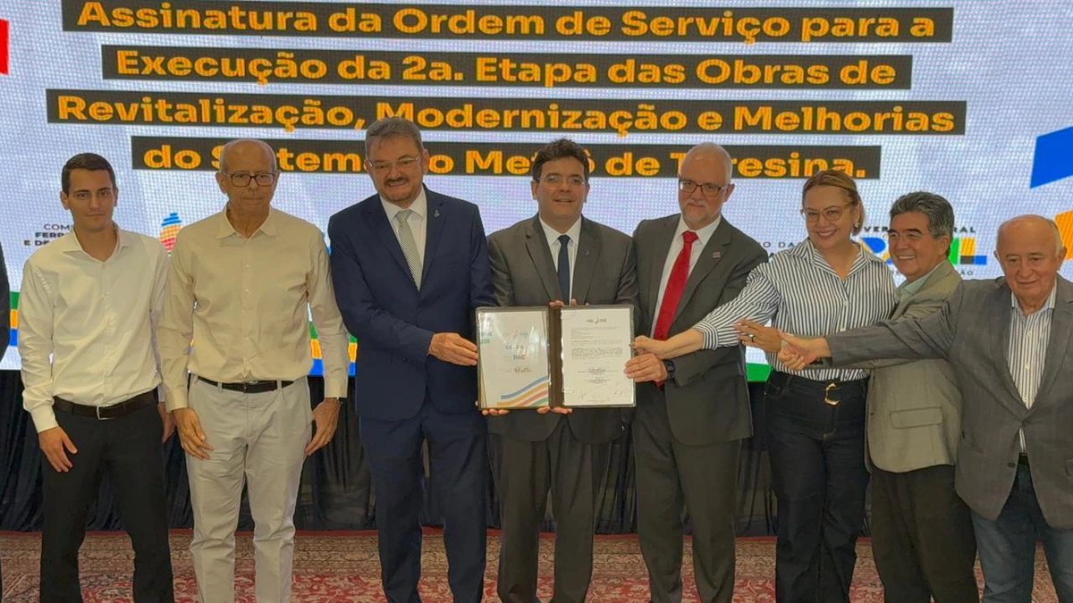 Rafael Fonteles assina ordem de serviço para segunda etapa das obras de revitalização do metrô de Teresina