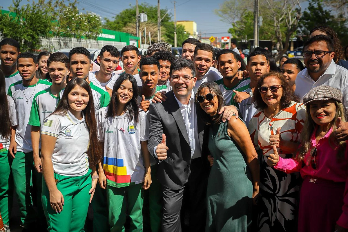 Rafael Fonteles entregou a revitalização da Praça do Renascença I