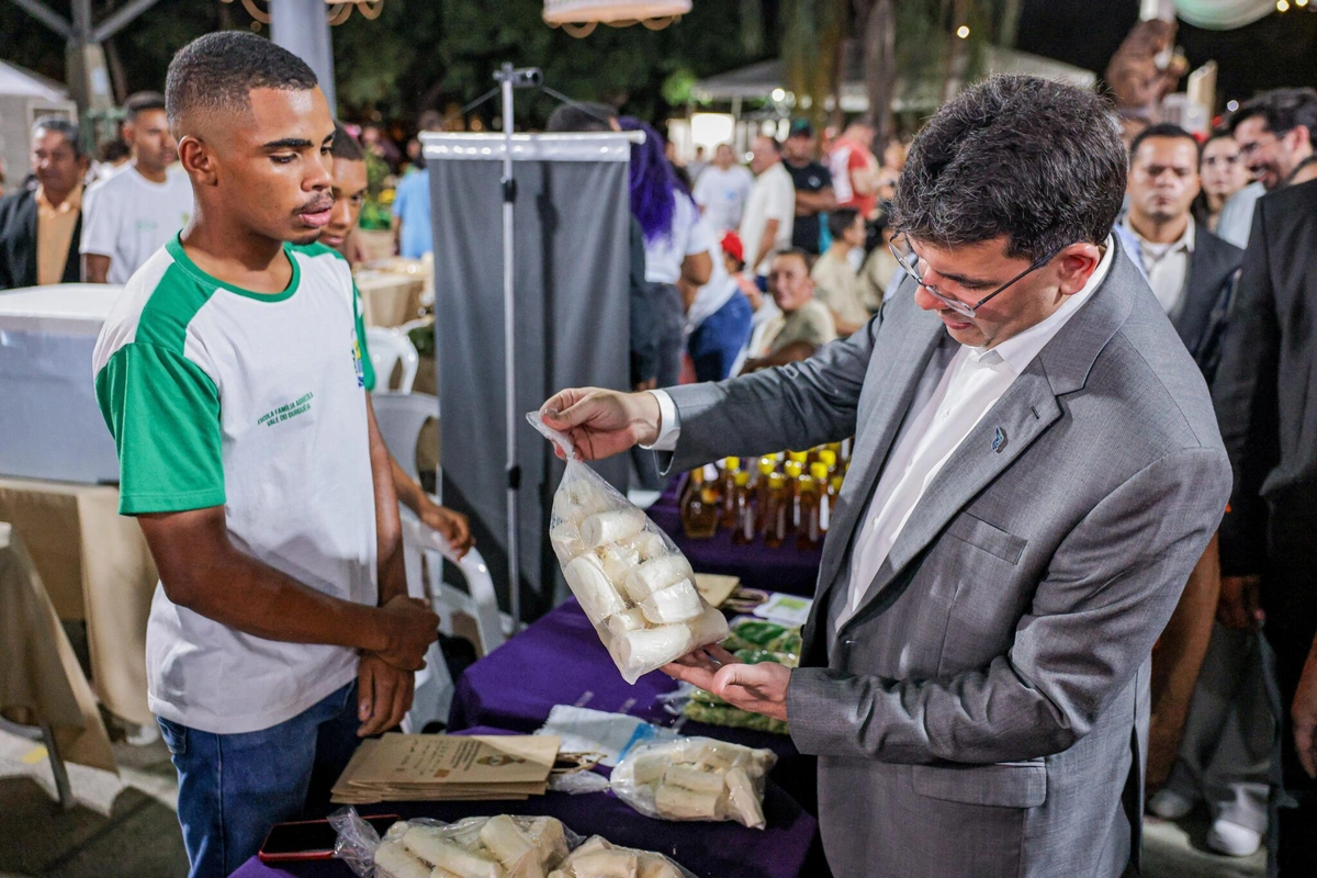 Rafael visita Feira da Agricultura Familiar