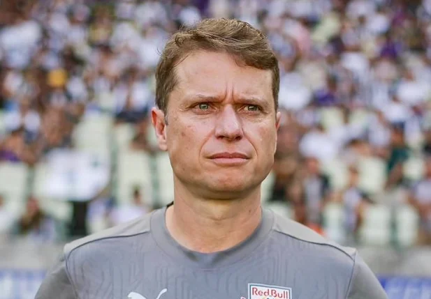 Red Bull Bragantino demite técnico Fernando Seabra