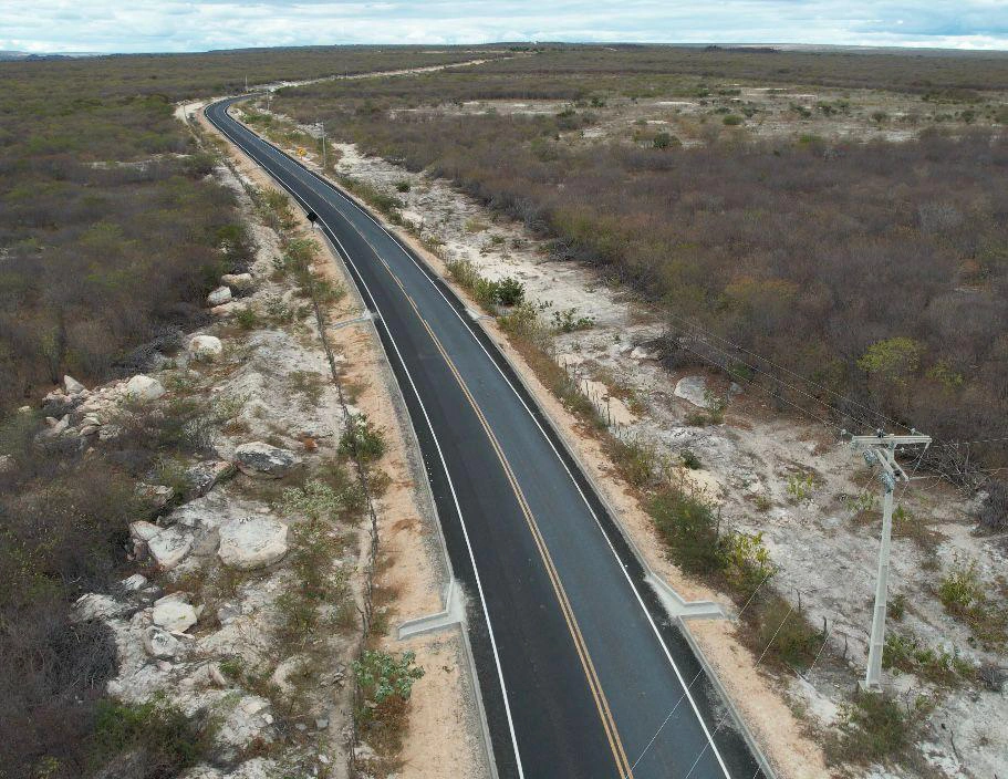 Rodovia entregue do DER-PI