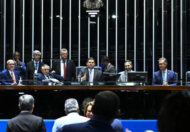 Senado libera R$ 5 bilhões para Forças Armadas fora do arcabouço