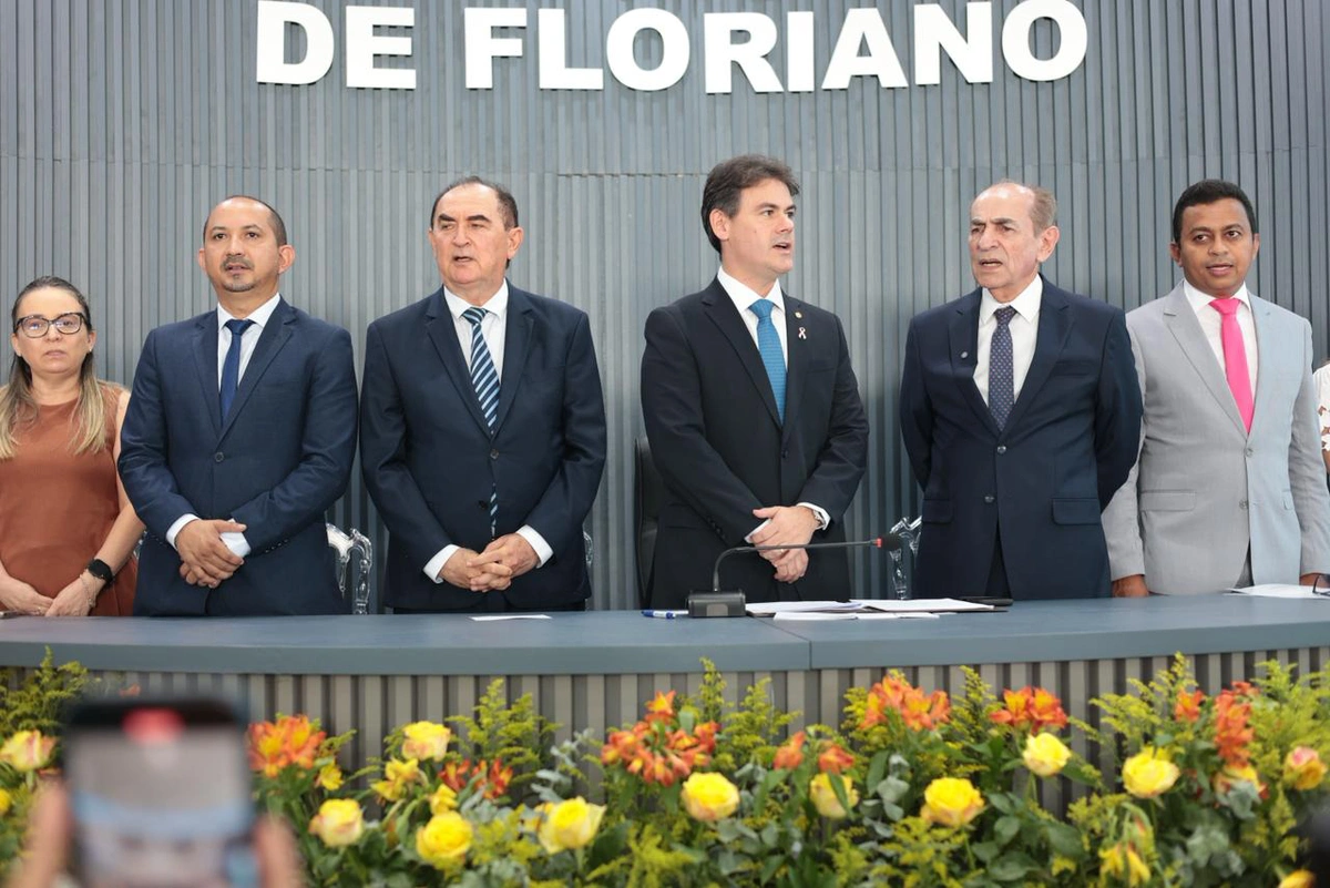 Solenidade em Floriano