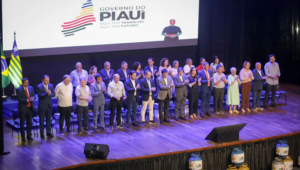 Solenidade no Centro de Convenções e Teresina