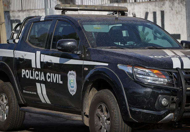 Viatura da Polícia Civil