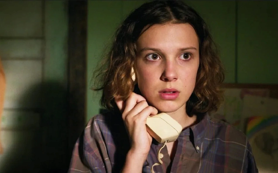 A atriz Millie Bobby Brown em 'Stranger Things'