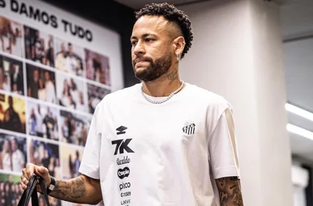 Atacante Neymar
