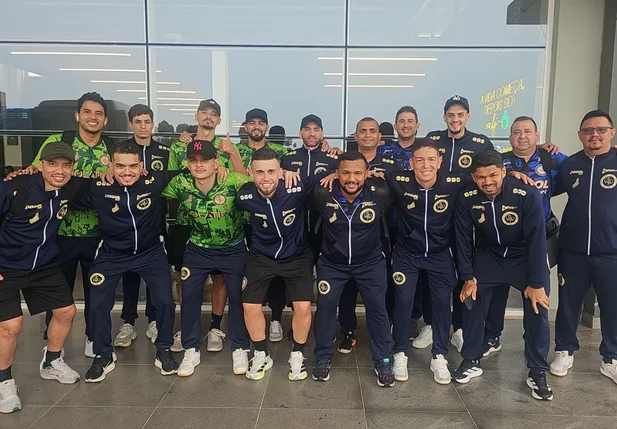 Atlético Piauiense desembarca em Chapecó para decisão das semifinais do Brasileiro