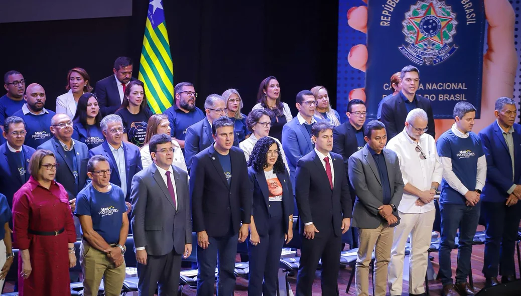 Autoridades no evento