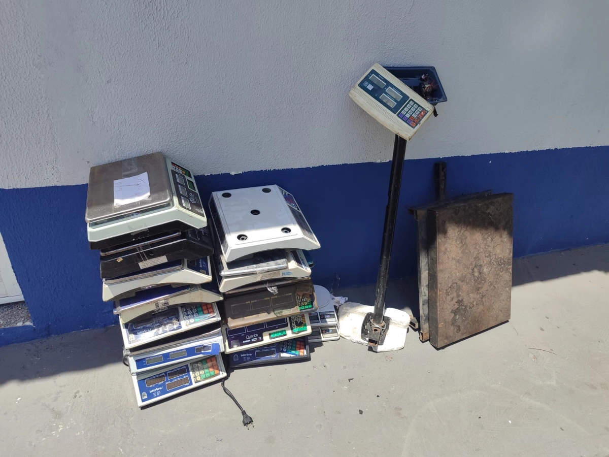 Balanças apreendidas em Piripiri