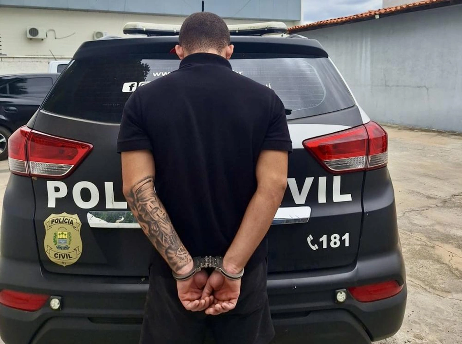 B.A.R. foi apreendido por suspeita de tentativa de duplo homicídio qualificado