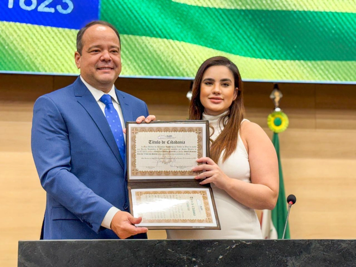 Bárbara do Firmino entrega título de Cidadania Piauiense para o empresário Ismael Francisco Vilela