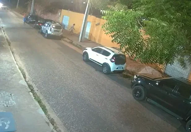 Câmera de segurança flagrou maus-tratos