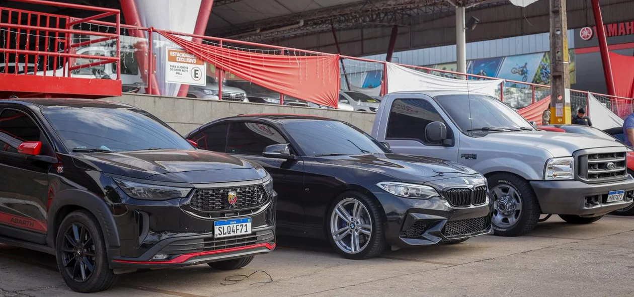 Carros apreendidos pela Polícia Civil