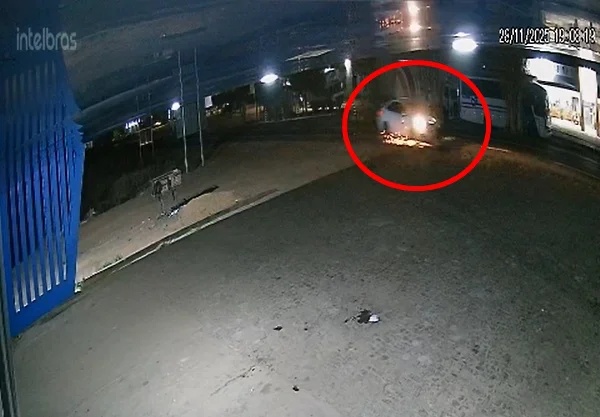Colisão entre carro e moto em Água Branca