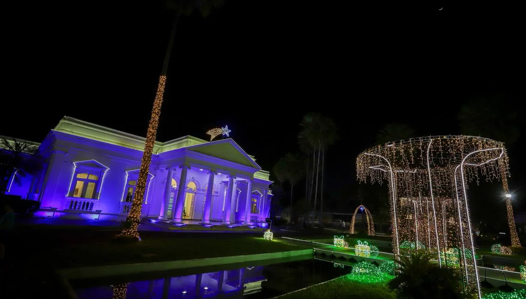 Decoração de Natal do Palácio de Karnak