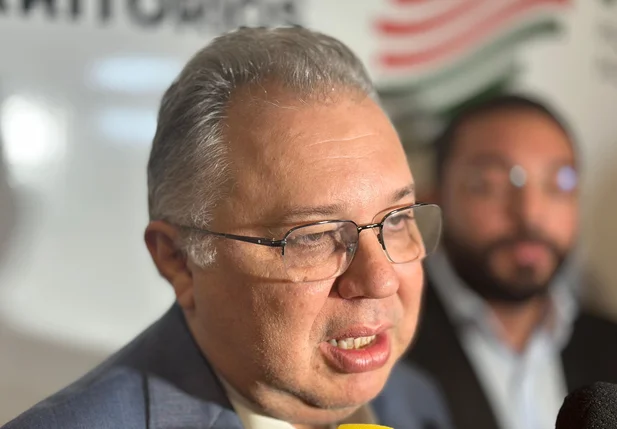 Deputado federal Florentino Neto