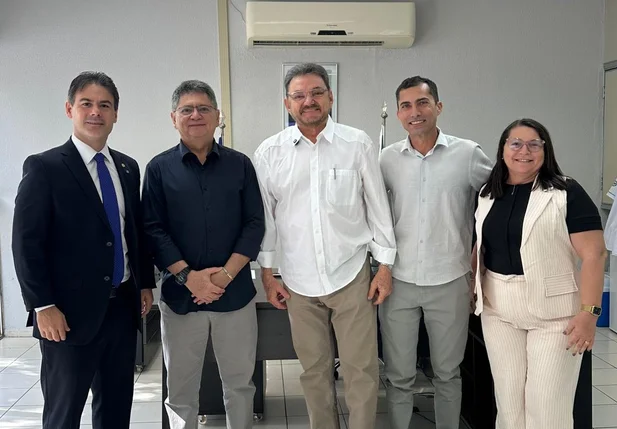 Deputado Severo Eulálio busca solução para quiosques da BR 407 em Paulistana