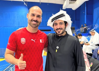 Eduardo Bolsonaro se reúne com sheikh Khaled bin Hamad Al-Khalifa do Bahrein