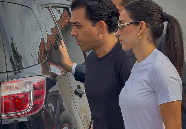Empresário Danillo Coelho e esposa