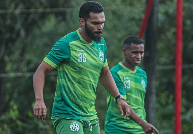 Erivelton, novo reforço do Oeirense