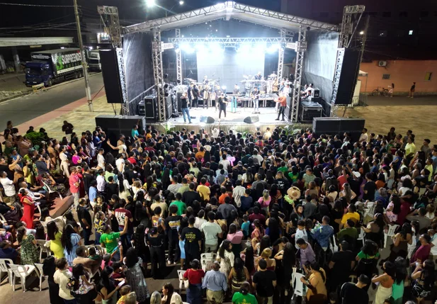 Esperantina celebra o Dia do Evangélico com grande show gospel na Avenida Petrônio Portela