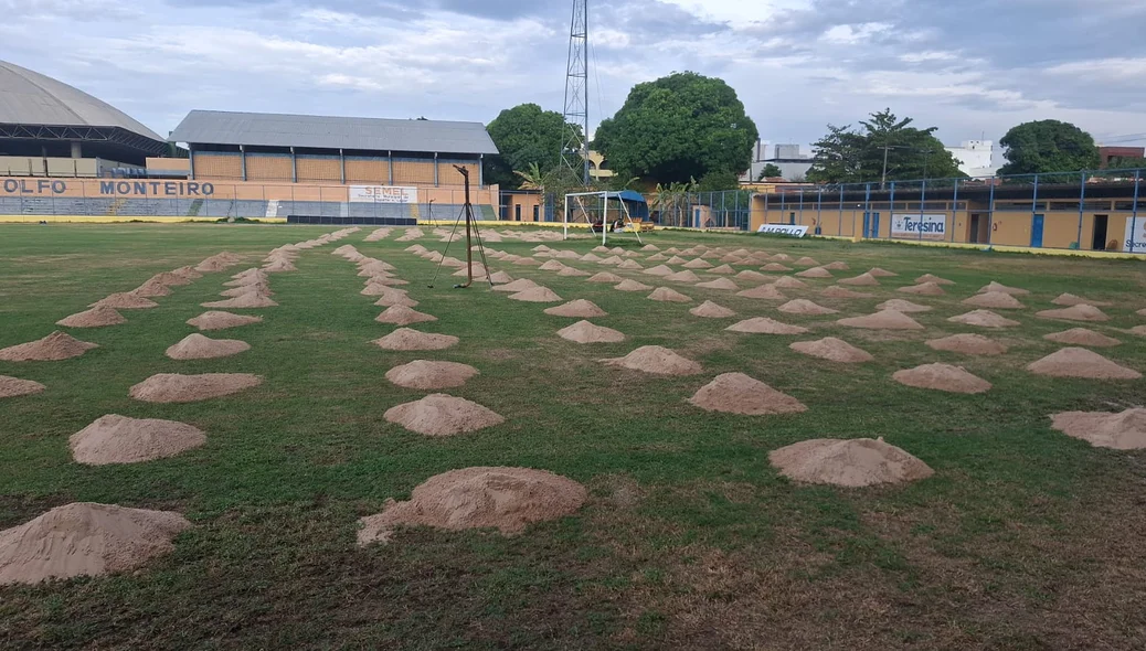 Estádio Lindolfo Monterio
