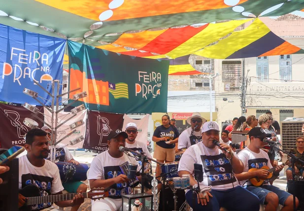 Feira na Praça chega à última edição de 2025 neste domingo