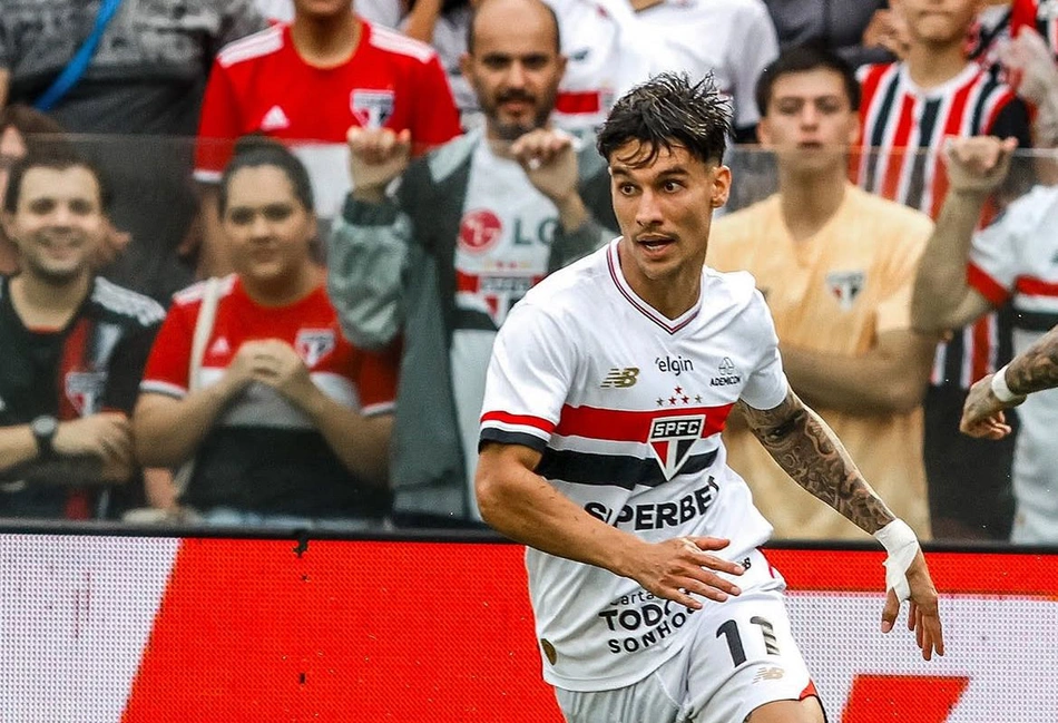 Ferreirinha, atacante