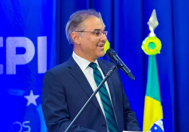 Firmino Paulo participa de Sessão Solene pelos 190 anos da Assembleia Legislativa do Piauí em Bom Jesus