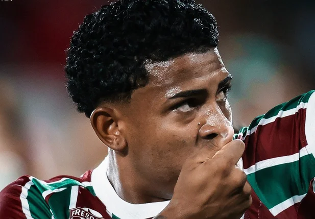 Fluminense domina e atropela São Paulo no Brasileirão