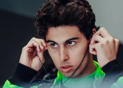 Gabriel Bortoleto, piloto da Sauber