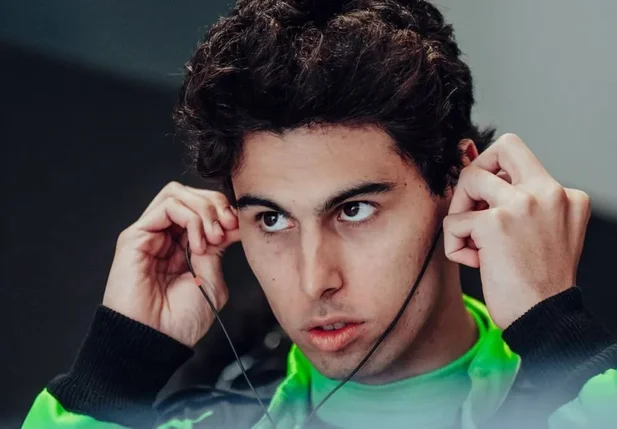 Gabriel Bortoleto, piloto da Sauber