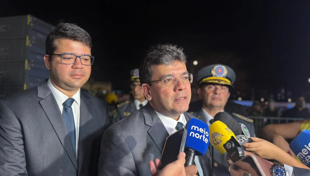 Governador Rafael Fonteles promoveu oficiais e praças