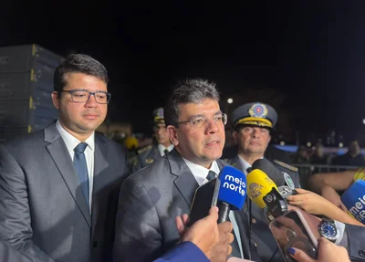 Governador Rafael Fonteles promoveu oficiais e praças