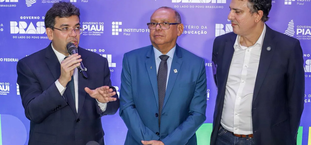Governador Rafael Fonteles, reitor Paulo Borges e ministro Camilo Santana