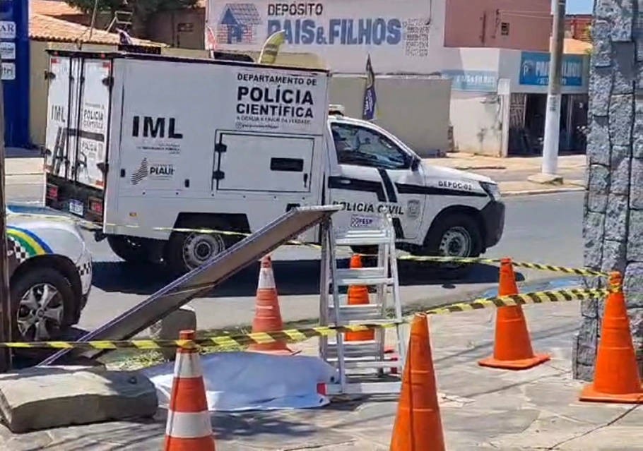 Homem morreu eletrocutado no bairro Lourival Parente