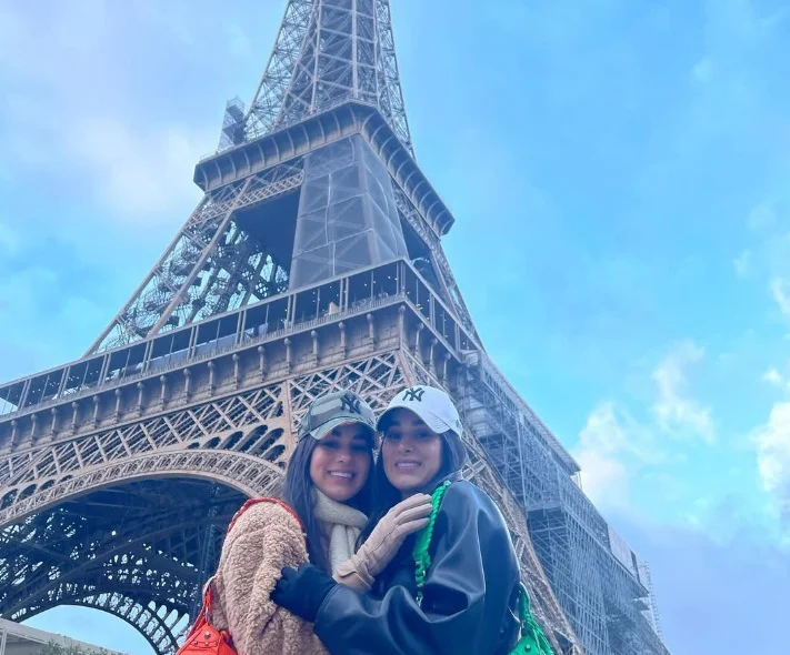 Irmãs Thamyres e Thayres em Paris