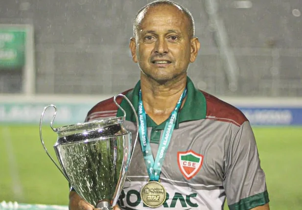 Jaelson Marcelino, técnico tricampeão Alagoano