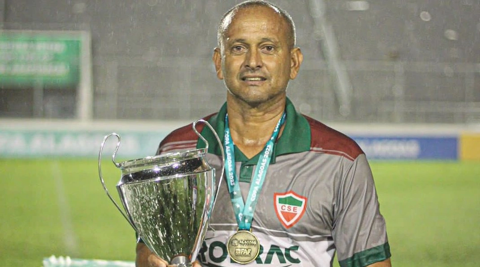 Jaelson Marcelino, técnico tricampeão Alagoano